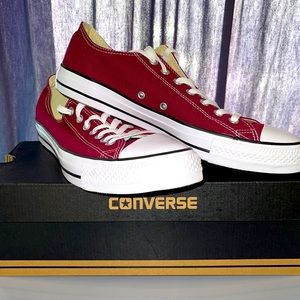 Chuck Taylor’s all star